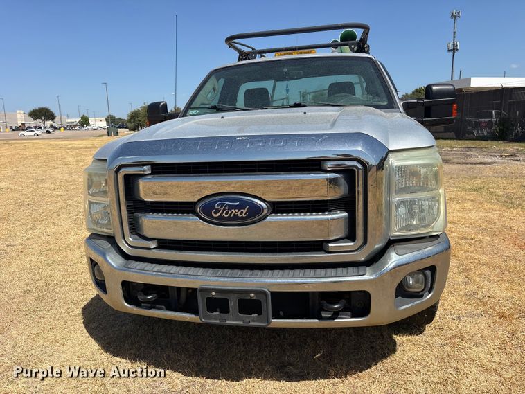 image for item ES8120 2015 Ford F250 Super Duty pickup truck