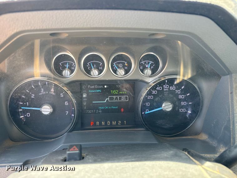image for item ES8120 2015 Ford F250 Super Duty pickup truck