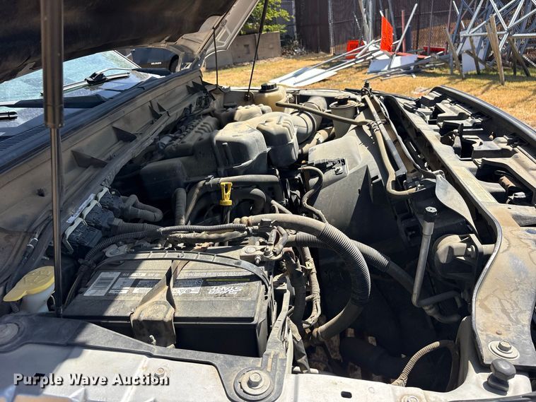 image for item ES8120 2015 Ford F250 Super Duty pickup truck