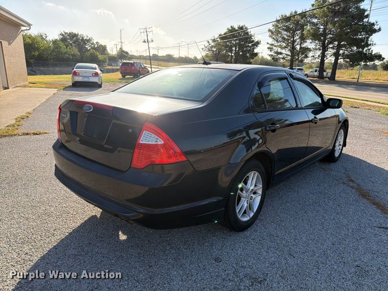 image for item ES8122 2010 Ford Fusion 