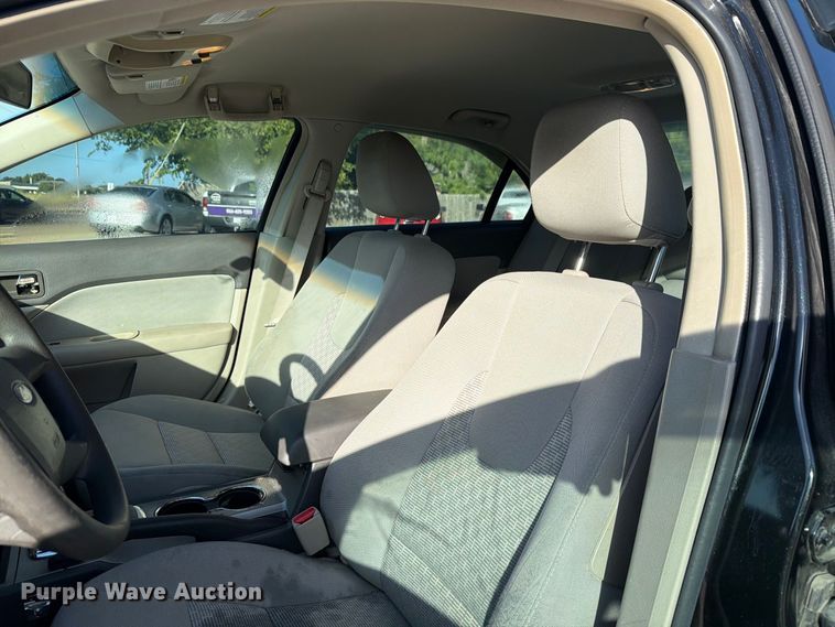 image for item ES8122 2010 Ford Fusion 