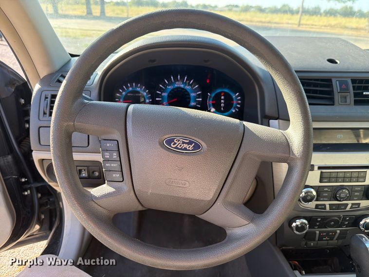 image for item ES8122 2010 Ford Fusion 