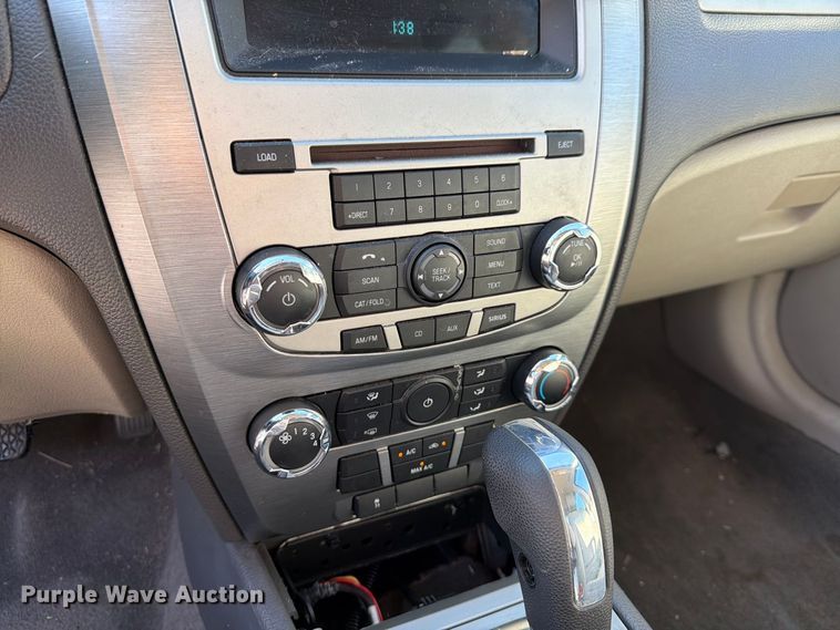 image for item ES8122 2010 Ford Fusion 