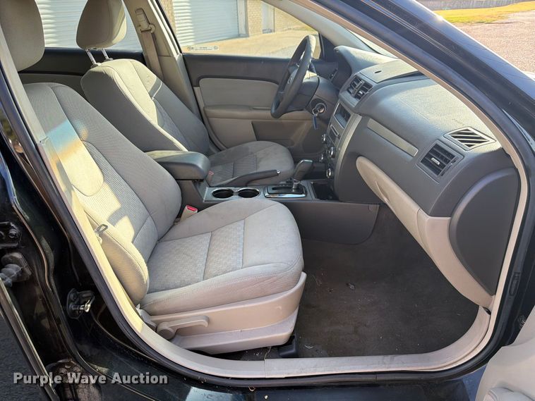 image for item ES8122 2010 Ford Fusion 