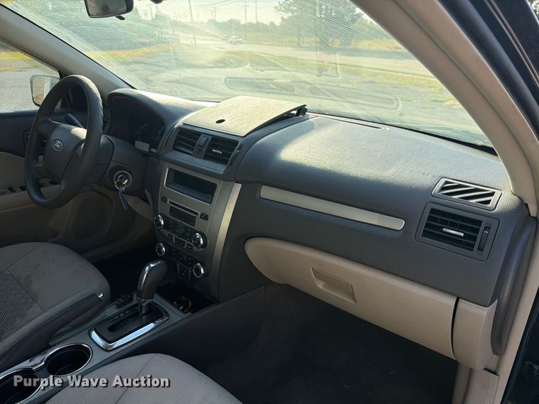 image for item ES8122 2010 Ford Fusion 
