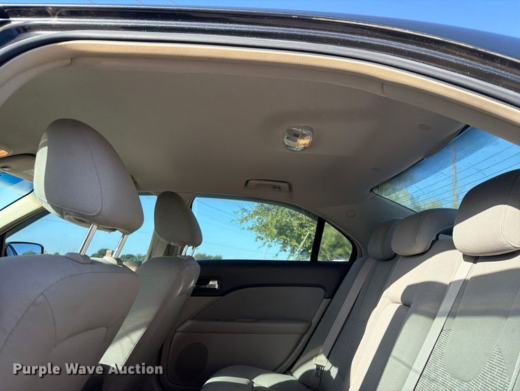 image for item ES8122 2010 Ford Fusion 