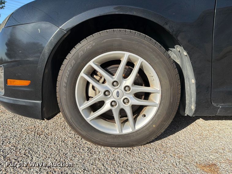 image for item ES8122 2010 Ford Fusion 