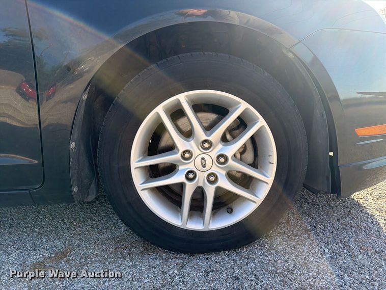 image for item ES8122 2010 Ford Fusion 