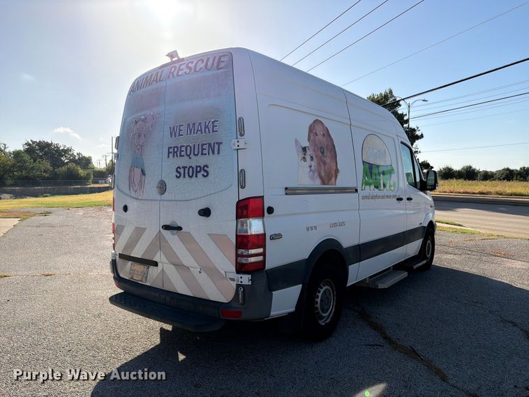 image for item ES8123 2012 Freightliner Sprinter van