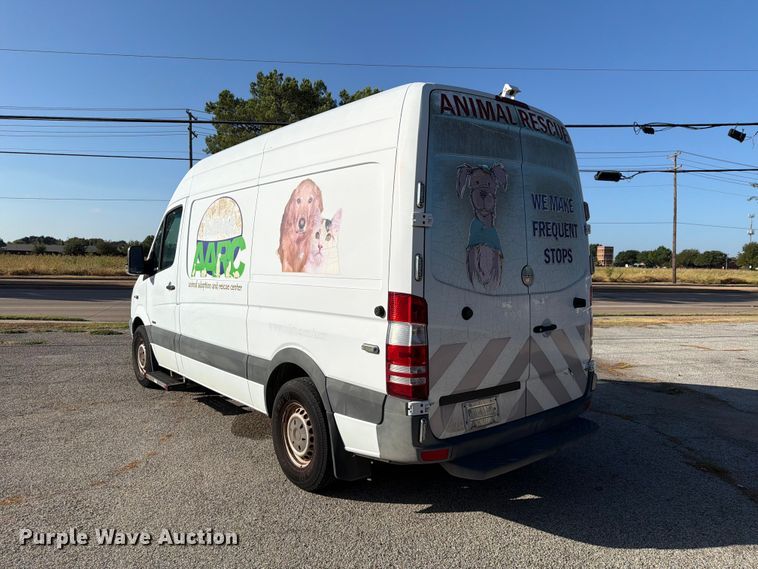 image for item ES8123 2012 Freightliner Sprinter van