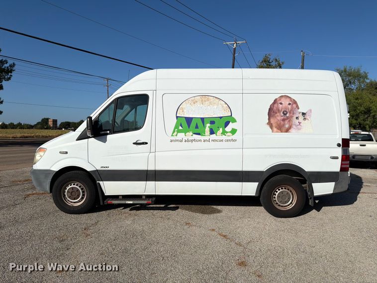 image for item ES8123 2012 Freightliner Sprinter van