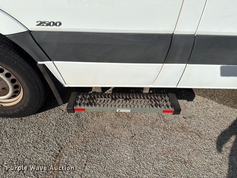 image for item ES8123 2012 Freightliner Sprinter van
