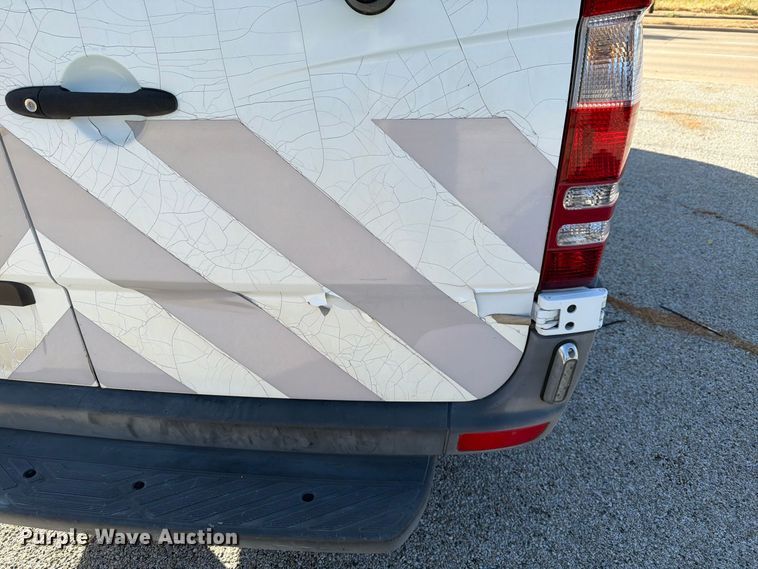 image for item ES8123 2012 Freightliner Sprinter van