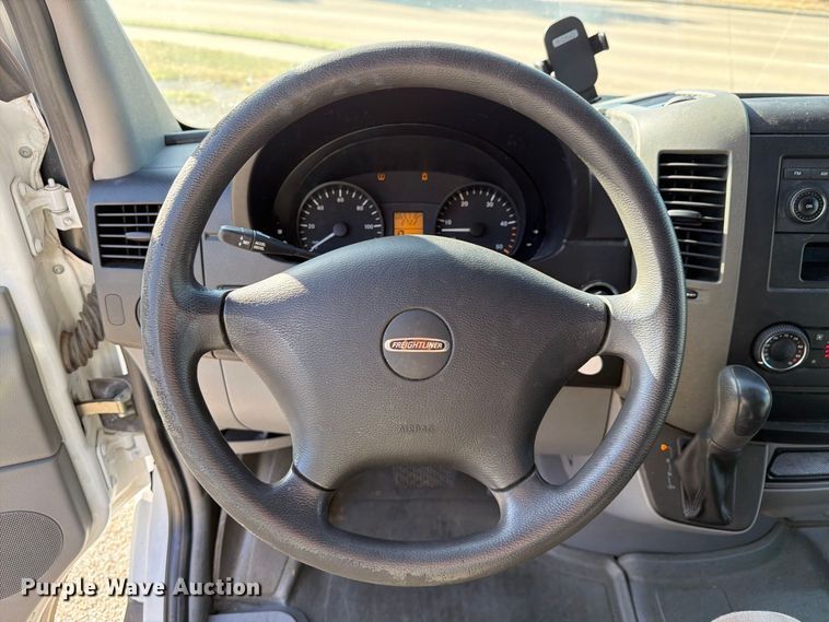 image for item ES8123 2012 Freightliner Sprinter van