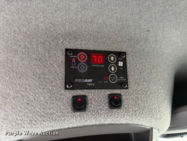 image for item ES8123 2012 Freightliner Sprinter van