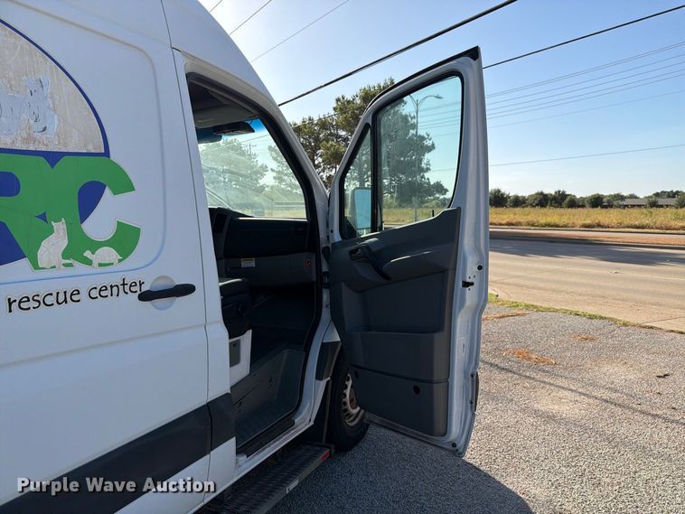 image for item ES8123 2012 Freightliner Sprinter van
