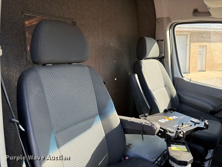 image for item ES8123 2012 Freightliner Sprinter van