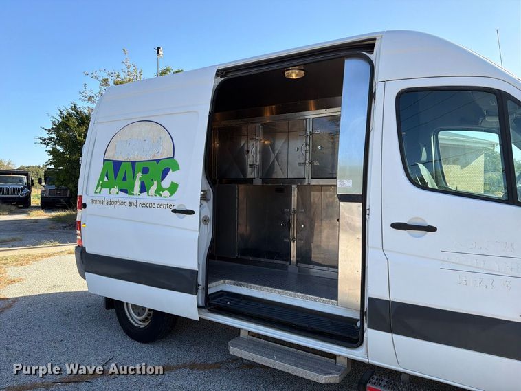 image for item ES8123 2012 Freightliner Sprinter van
