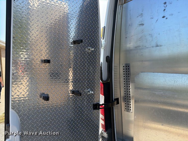 image for item ES8123 2012 Freightliner Sprinter van