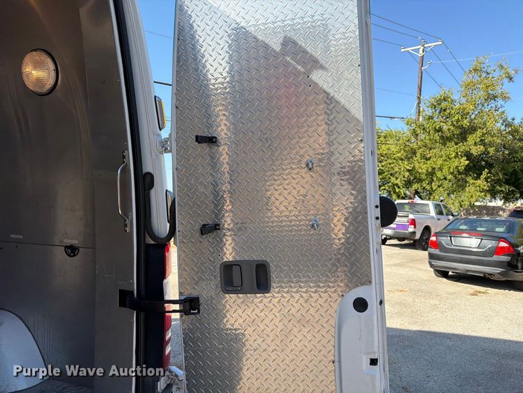image for item ES8123 2012 Freightliner Sprinter van