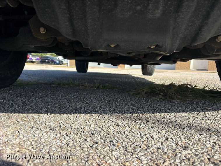 image for item ES8124 2002 Chevrolet Silverado 1500 pickup truck