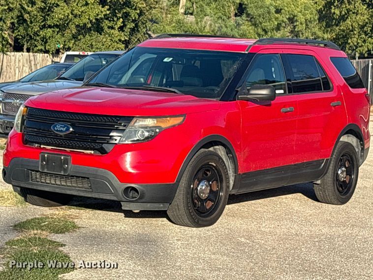 image for item ES8125 2015 Ford Explorer Police SUV
