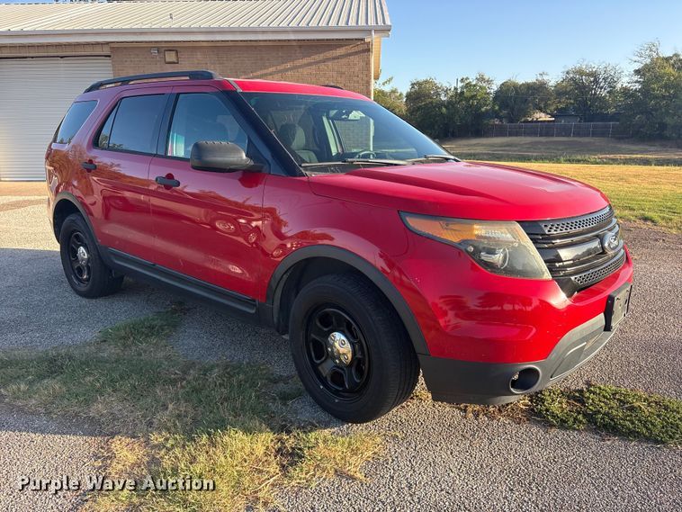 image for item ES8125 2015 Ford Explorer Police SUV