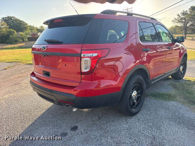 image for item ES8125 2015 Ford Explorer Police SUV