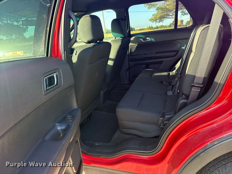 image for item ES8125 2015 Ford Explorer Police SUV