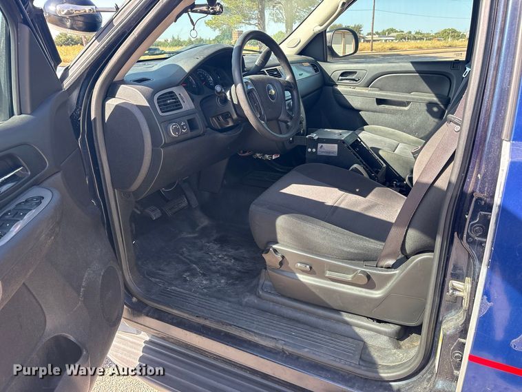 image for item ES8126 2012 Chevrolet Tahoe Police SUV
