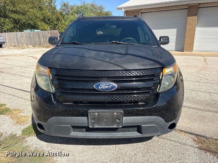image for item ES8127 2015 Ford Explorer Police SUV