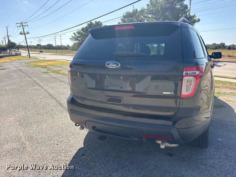 image for item ES8127 2015 Ford Explorer Police SUV