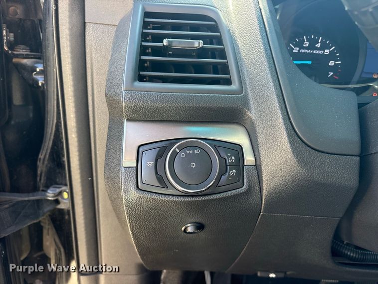 image for item ES8127 2015 Ford Explorer Police SUV