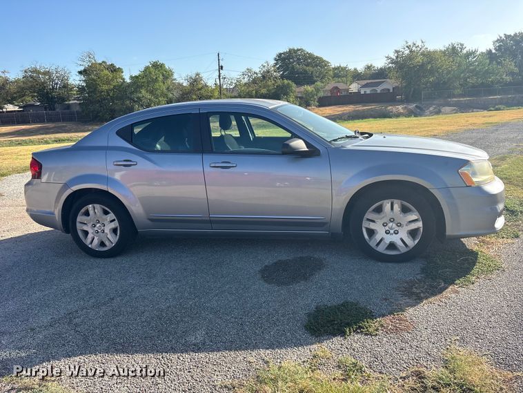 image for item ES8128 2013 Dodge Avenger Sedan