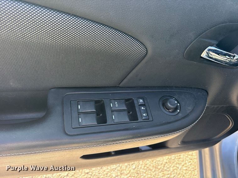image for item ES8128 2013 Dodge Avenger Sedan