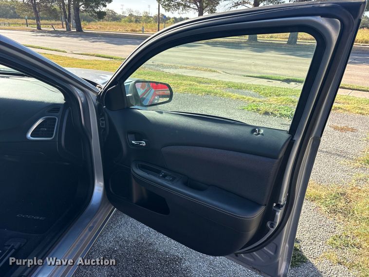 image for item ES8128 2013 Dodge Avenger Sedan