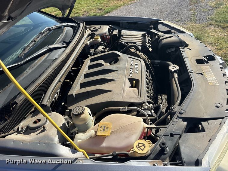 image for item ES8128 2013 Dodge Avenger Sedan