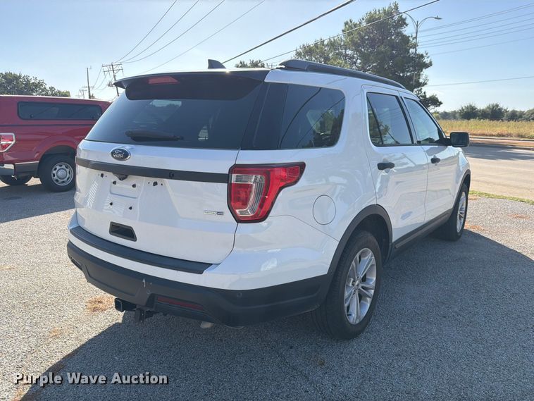 image for item ES8130 2019 Ford Explorer Police SUV