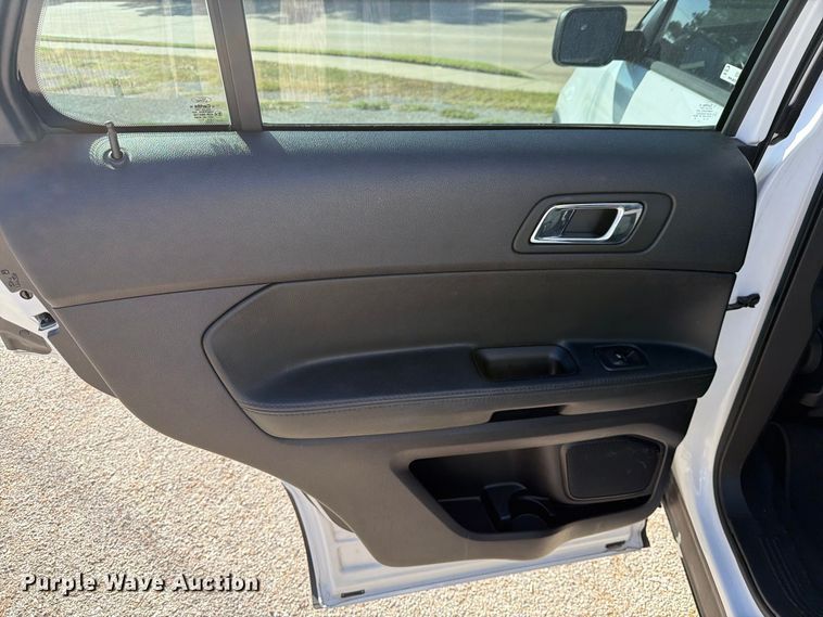 image for item ES8130 2019 Ford Explorer Police SUV