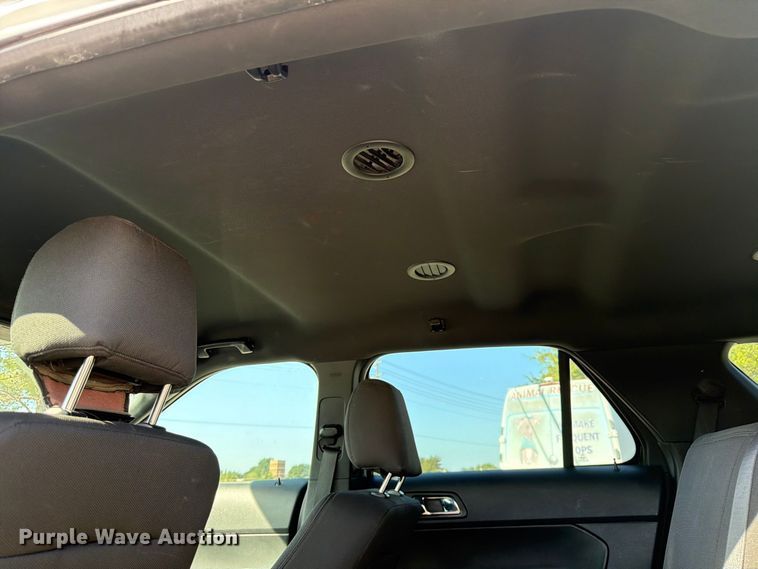 image for item ES8130 2019 Ford Explorer Police SUV