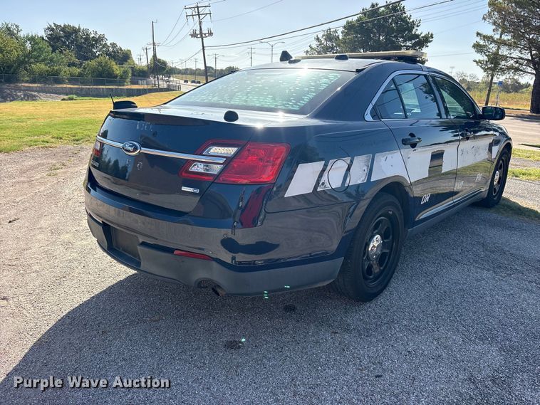 image for item ES8131 2015 Ford Taurus Police Interceptor Police vehicle