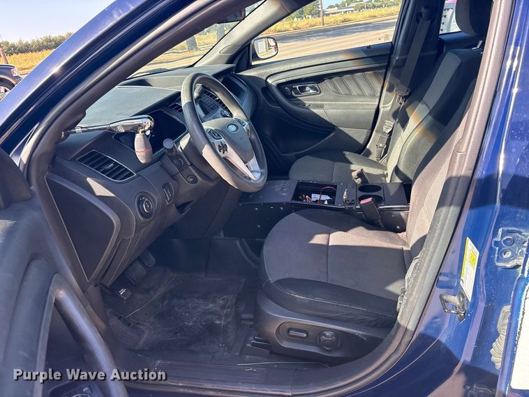 image for item ES8131 2015 Ford Taurus Police Interceptor Police vehicle