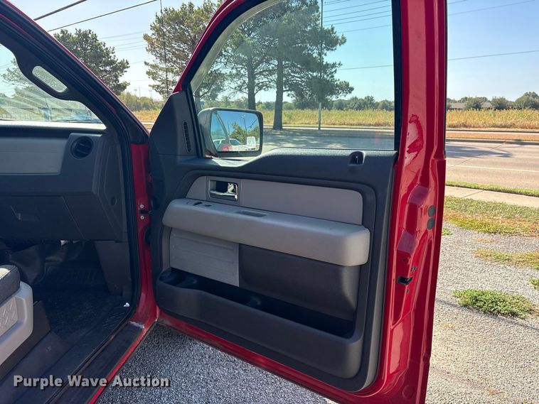 image for item ES8133 2010 Ford F150 pickup truck