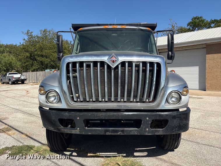 image for item ES8134 2012 International 7400 dump truck