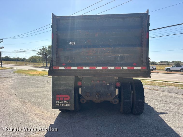 image for item ES8134 2012 International 7400 dump truck
