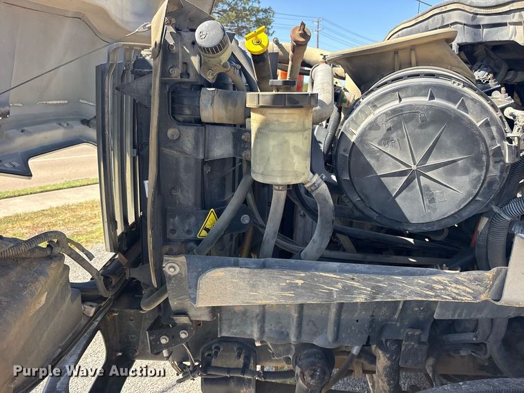 image for item ES8134 2012 International 7400 dump truck