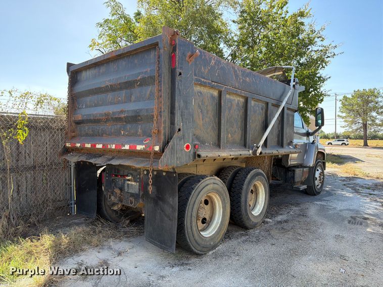 image for item ES8135 2007 Chevrolet C8500 dump truck