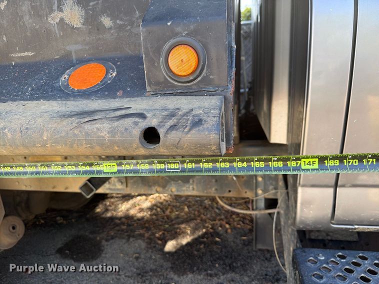 image for item ES8135 2007 Chevrolet C8500 dump truck