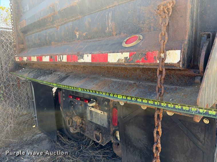 image for item ES8135 2007 Chevrolet C8500 dump truck