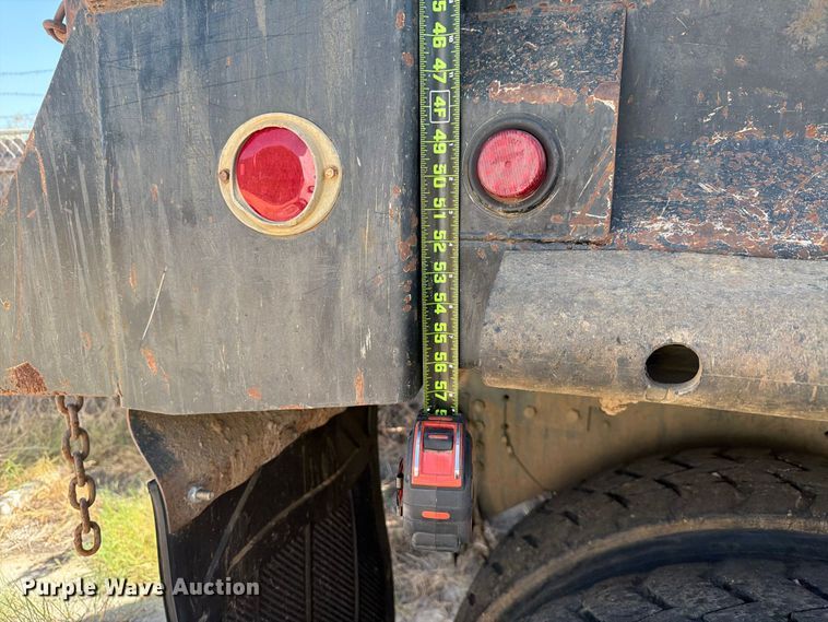 image for item ES8135 2007 Chevrolet C8500 dump truck